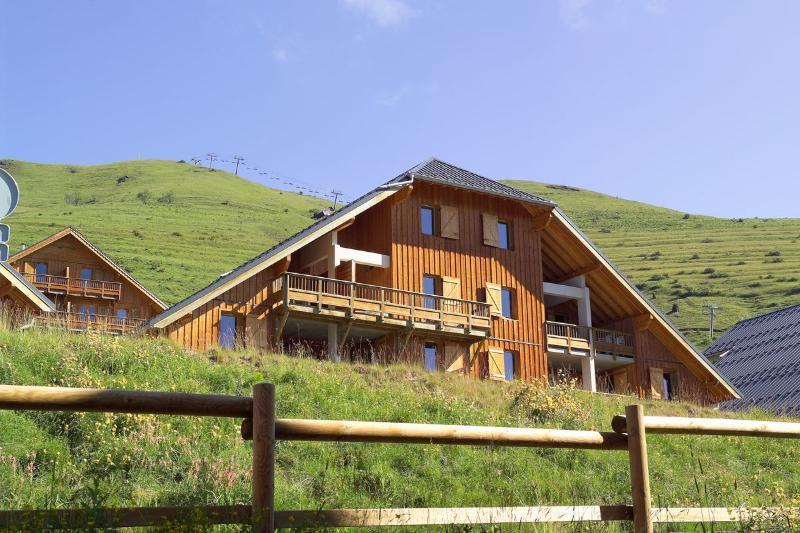 Madame Vacances Appartements Et Chalets La Fontaine Du Roi La Chal Exterior photo