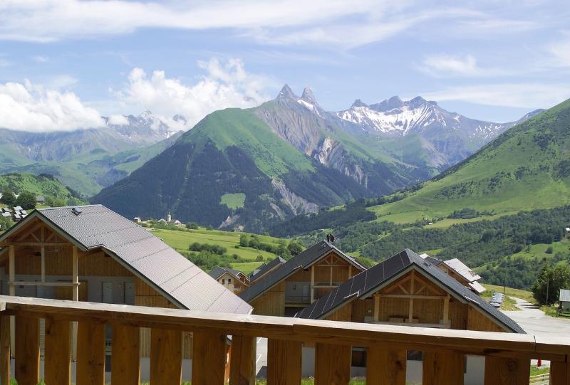 Madame Vacances Appartements Et Chalets La Fontaine Du Roi La Chal Exterior photo